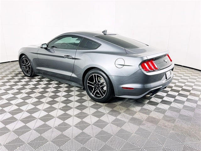 2022 Ford Mustang EcoBoost