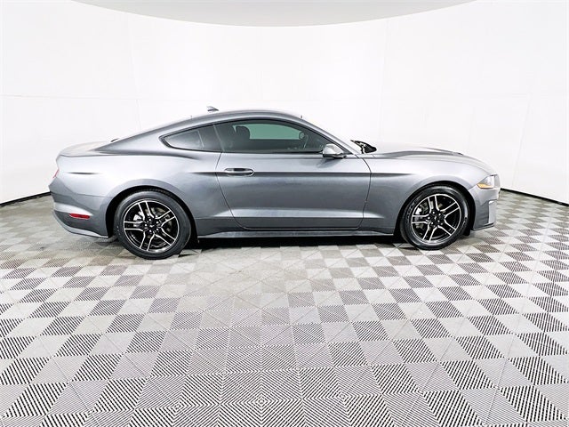 2022 Ford Mustang EcoBoost
