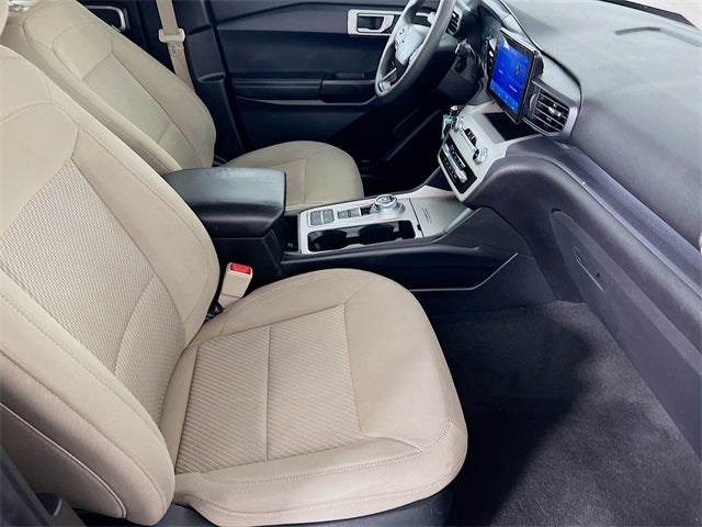 2021 Ford Explorer Base