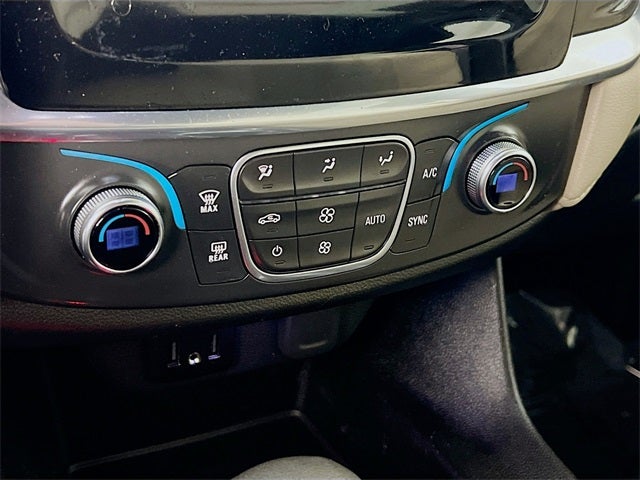 2022 Chevrolet Traverse LS w/1FL