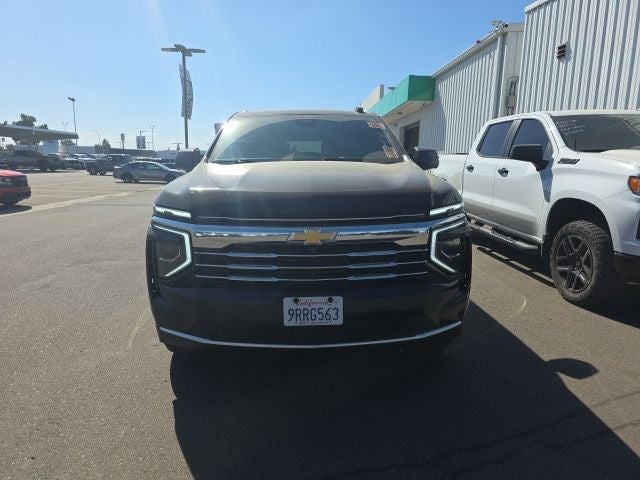 2025 Chevrolet Suburban LT