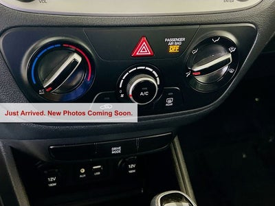 2020 Hyundai Accent SE