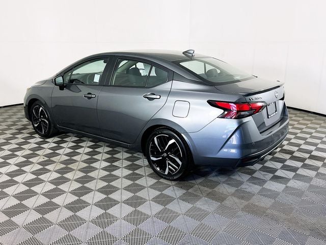 2024 Nissan Versa 1.6 SR