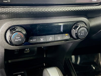 2022 Nissan Kicks SV