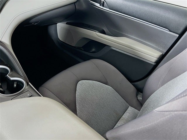 2021 Toyota Camry Hybrid LE