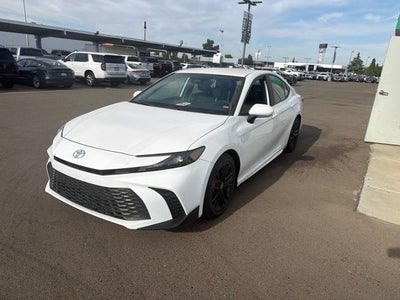 2025 Toyota Camry SE