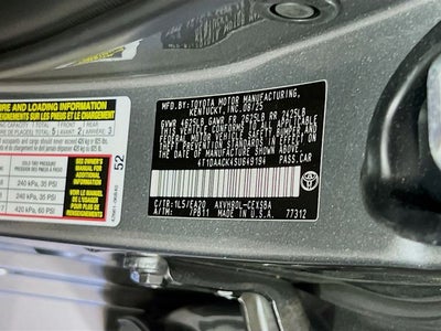 2025 Toyota Camry SE