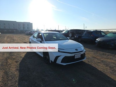 2025 Toyota Camry SE
