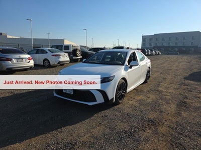 2025 Toyota Camry SE