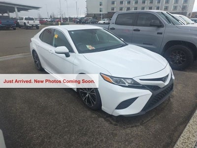 2020 Toyota Camry SE