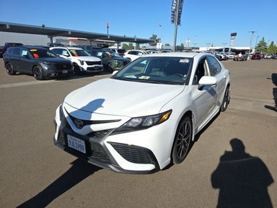 2024 Toyota Camry SE