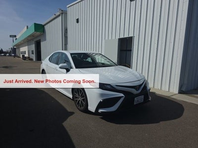 2024 Toyota Camry SE