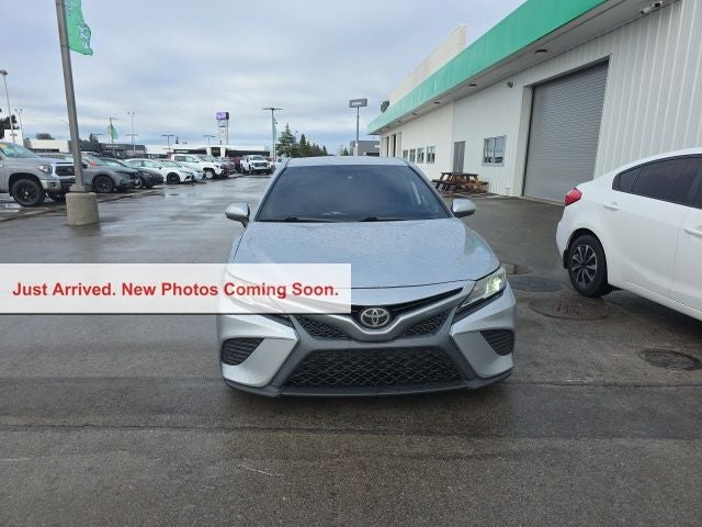 2020 Toyota Camry SE