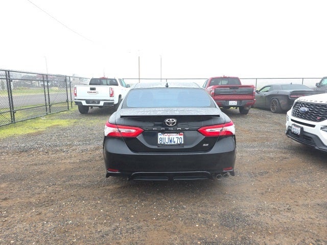 2020 Toyota Camry SE
