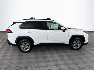 2022 Toyota RAV4 Hybrid LE