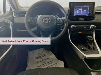 2022 Toyota RAV4 Hybrid XLE