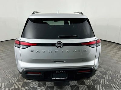 2024 Nissan Pathfinder SV