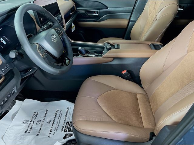 2026 Toyota Grand Highlander Hybrid MAX Platinum