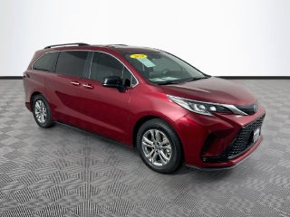 2022 Toyota Sienna XSE 7 Passenger