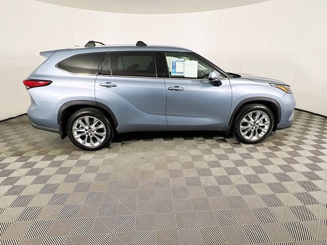 2022 Toyota Highlander Limited