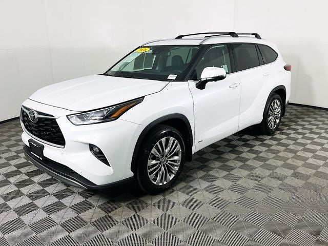 2026 Toyota Highlander Hybrid Platinum