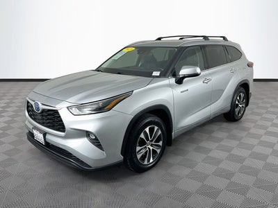 2021 Toyota Highlander Hybrid XLE