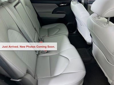 2023 Toyota Highlander Hybrid XLE