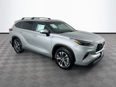 2023 Toyota Highlander Hybrid XLE