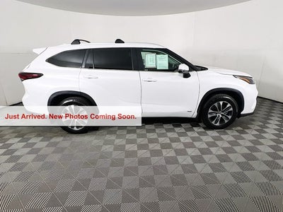 2026 Toyota Highlander Hybrid XLE