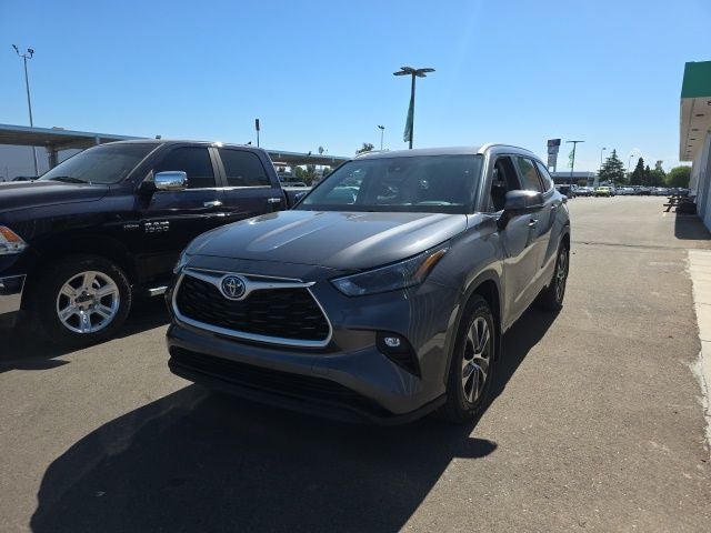 2024 Toyota Highlander Hybrid XLE