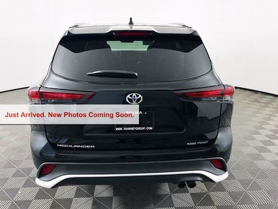 2025 Toyota Highlander XSE