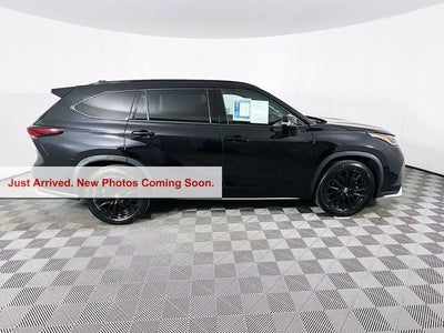 2025 Toyota Highlander XSE