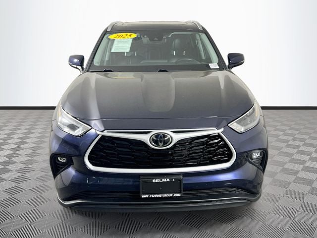2025 Toyota Highlander XLE