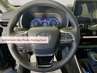 2026 Toyota Highlander Hybrid Limited