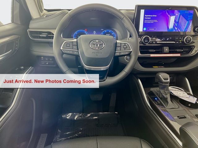 2026 Toyota Highlander Hybrid Limited