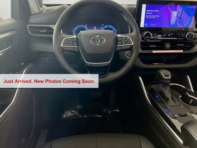 2026 Toyota Highlander Hybrid Limited