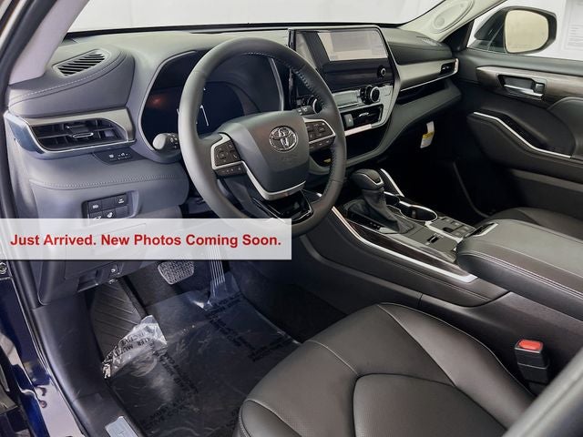 2026 Toyota Highlander Hybrid Limited