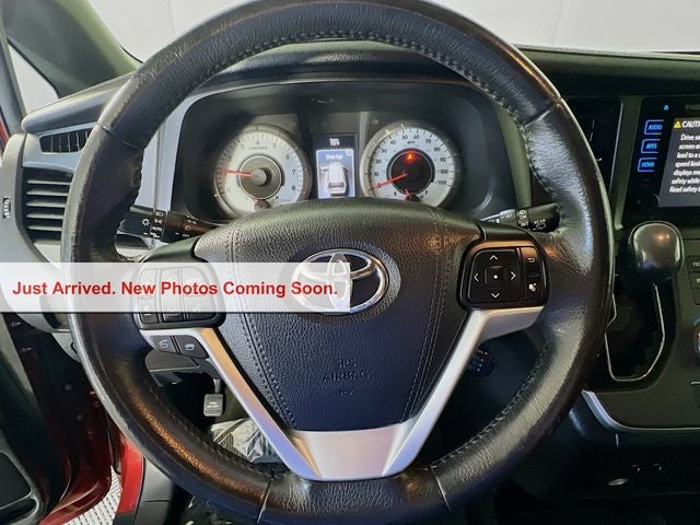 2017 Toyota Sienna SE