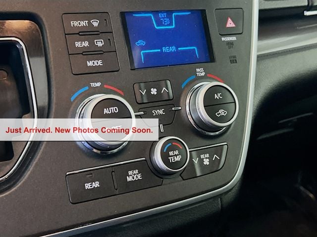 2017 Toyota Sienna SE