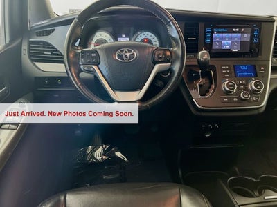 2017 Toyota Sienna SE