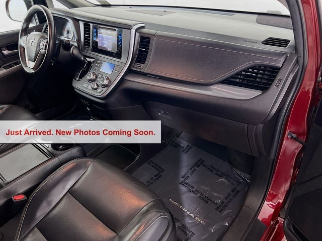 2017 Toyota Sienna SE