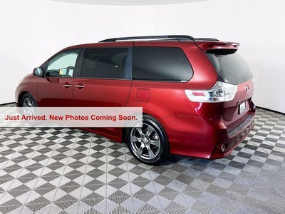 2017 Toyota Sienna SE