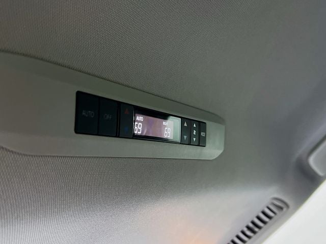 2025 Toyota Sienna XLE 8 Passenger