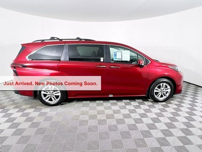 2026 Toyota Sienna XLE 7 Passenger