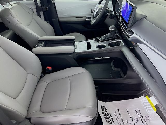 2026 Toyota Sienna XLE 7 Passenger