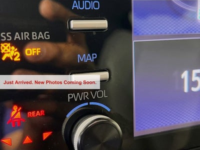 2024 Toyota Sienna XLE 8 Passenger