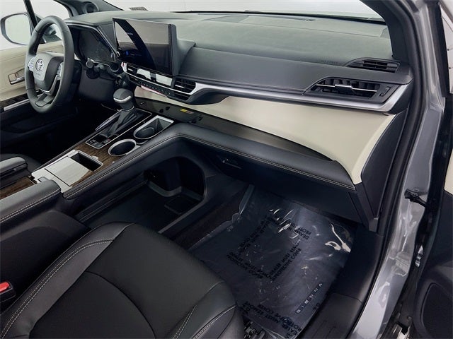 2026 Toyota Sienna Limited 7 Passenger