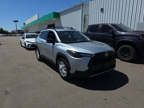 2026 Toyota Corolla Cross LE