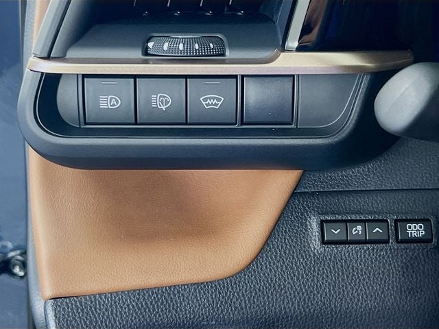 2026 Toyota Crown Signia Limited