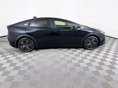 2025 Toyota Prius LE